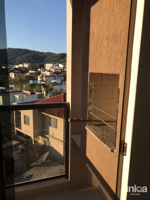 Foto 3 de Apartamento com 1 quarto à venda, 40m2 em Nossa Senhora do Rosário, Santa Maria - RS