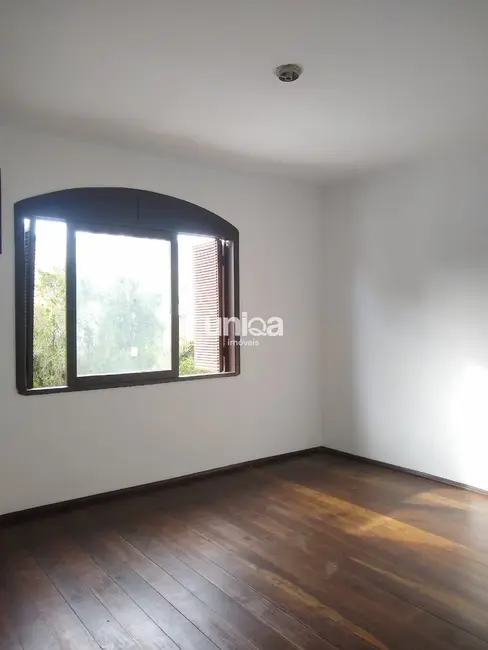 Apartamento com 2 quartos à venda, 93m2 em Nossa Senhora de Lourdes, Santa Maria - RS - imagem 4 Foto 4 de Apartamento com 2 quartos à venda, 93m2 em Nossa Senhora de Lourdes, Santa Maria - RS