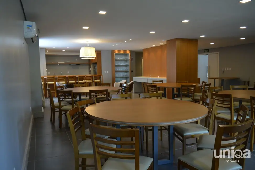 Foto 8 de Apartamento com 3 quartos à venda, 151m2 em Km 3, Santa Maria - RS