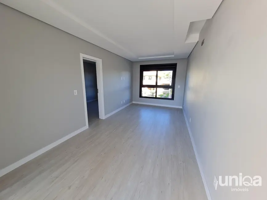 Casa com 4 quartos à venda, 272m2 em Camobi, Santa Maria - RS - imagem 6 Foto 6 de Casa com 4 quartos à venda, 272m2 em Camobi, Santa Maria - RS