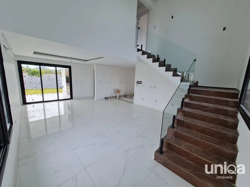 Foto 2 de Casa de Condomínio com 3 quartos à venda, 176m2 em Camobi, Santa Maria - RS