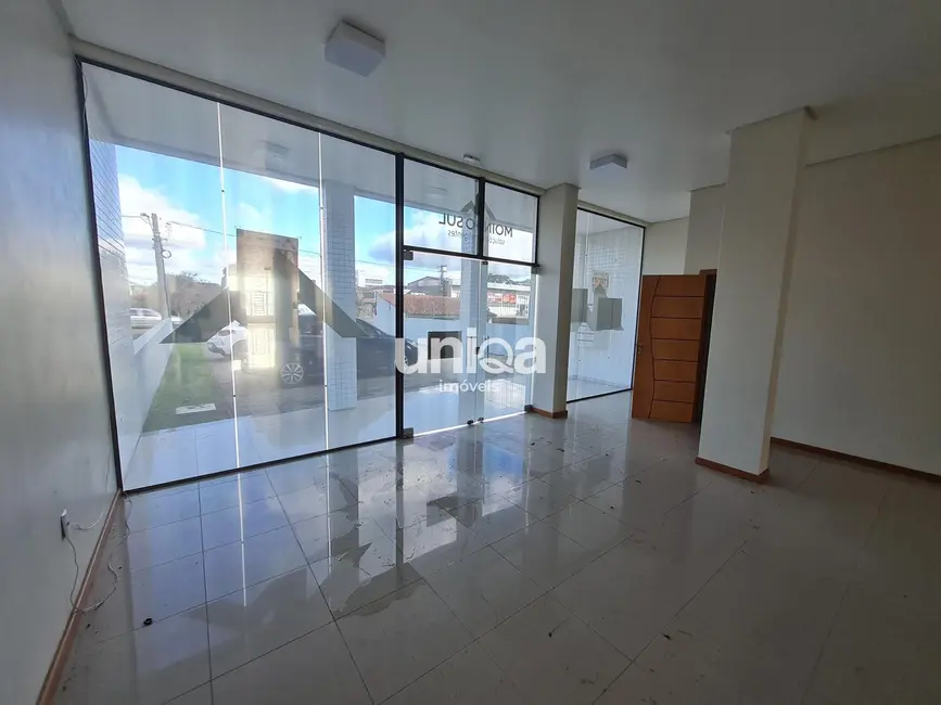 Foto 2 de Loja com 2 quartos para alugar, 240m2 em Camobi, Santa Maria - RS