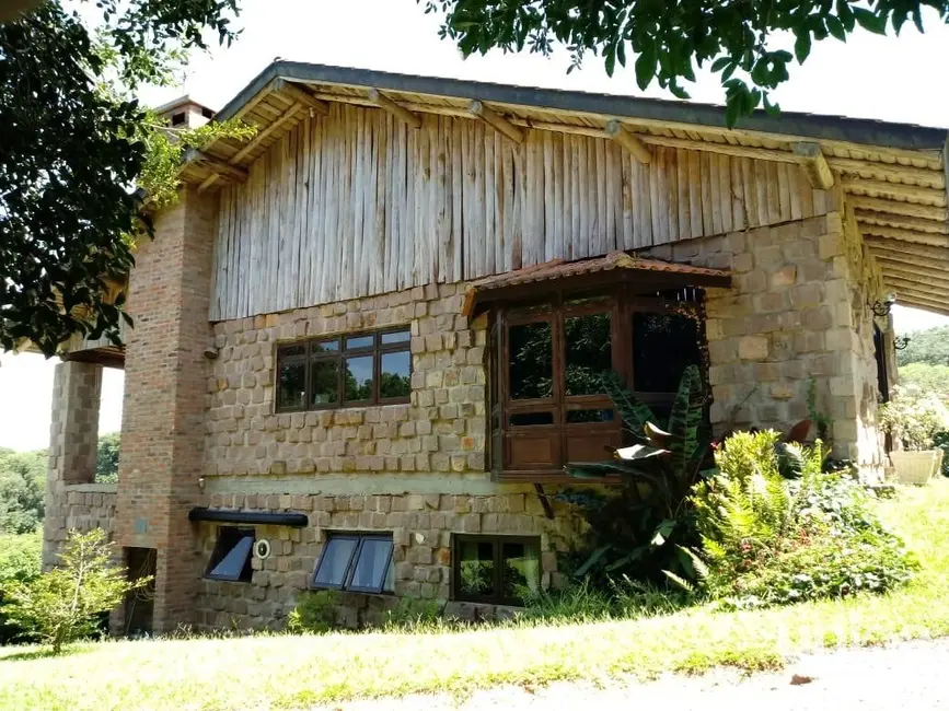 Foto 2 de Casa com 2 quartos à venda, 500m2 em Silveira Martins - RS