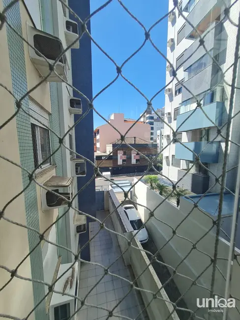 Foto 6 de Apartamento com 2 quartos à venda, 86m2 em Nossa Senhora de Fátima, Santa Maria - RS