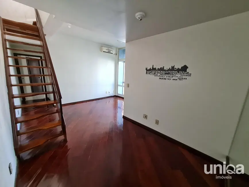 Foto 5 de Cobertura com 2 quartos à venda, 147m2 em Centro, Santa Maria - RS