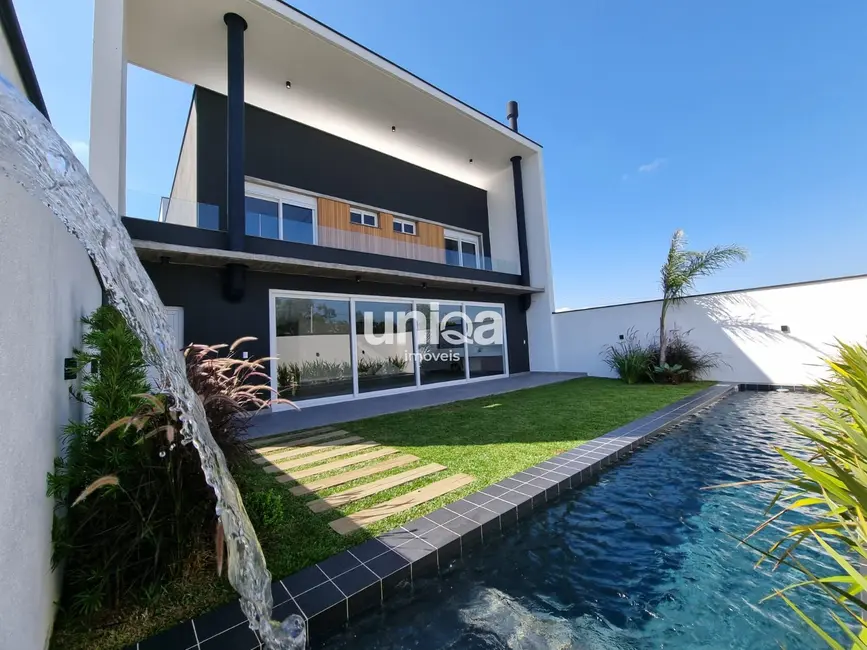 Foto 1 de Casa com 3 quartos à venda, 357m2 em São José, Santa Maria - RS