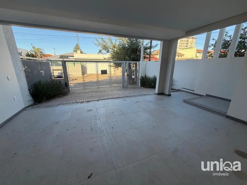 Foto 2 de Casa com 3 quartos à venda, 210m2 em Camobi, Santa Maria - RS