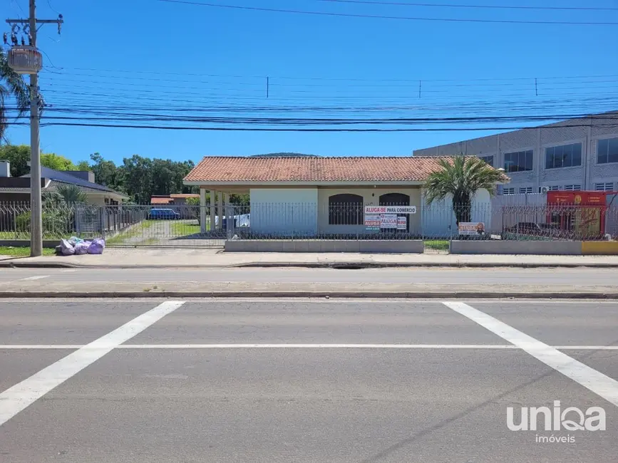 Foto 2 de Sala Comercial com 6 quartos para alugar, 140m2 em Camobi, Santa Maria - RS