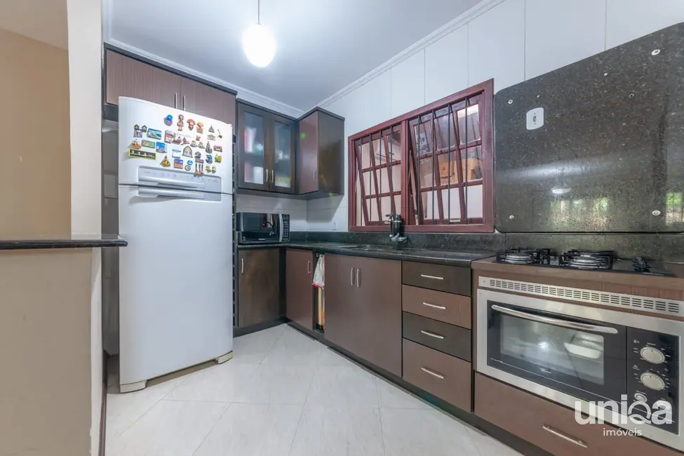 Casa com 3 quartos à venda, 170m2 em Camobi, Santa Maria - RS - imagem 5 Foto 5 de Casa com 3 quartos à venda, 170m2 em Camobi, Santa Maria - RS