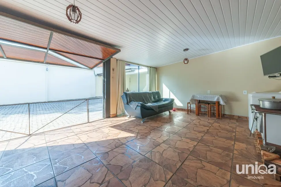 Foto 8 de Casa com 3 quartos à venda, 170m2 em Camobi, Santa Maria - RS