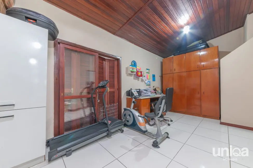 Casa com 3 quartos à venda, 170m2 em Camobi, Santa Maria - RS - imagem 9 Foto 9 de Casa com 3 quartos à venda, 170m2 em Camobi, Santa Maria - RS