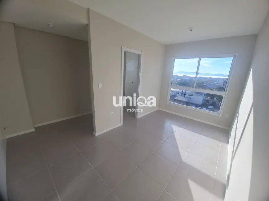 Foto 2 de Apartamento com 2 quartos para alugar, 52m2 em Camobi, Santa Maria - RS