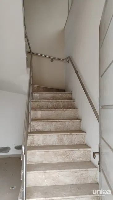 Foto 2 de Casa com 3 quartos à venda, 353m2 em Juscelino Kubitschek, Santa Maria - RS