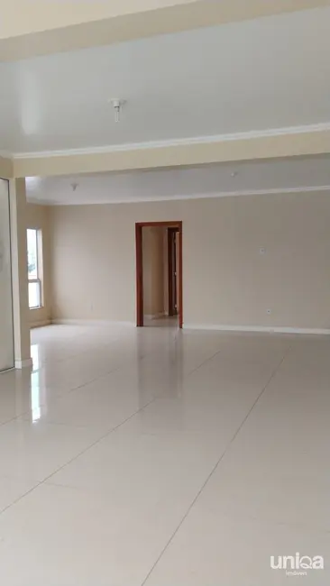 Foto 6 de Casa com 3 quartos à venda, 353m2 em Juscelino Kubitschek, Santa Maria - RS