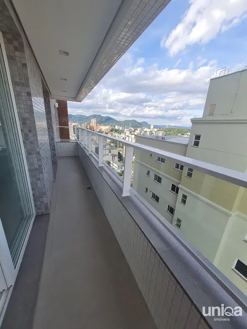 Foto 7 de Apartamento com 3 quartos à venda, 204m2 em Nossa Senhora de Lourdes, Santa Maria - RS