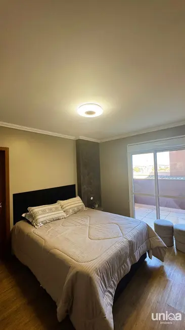 Foto 4 de Cobertura com 3 quartos à venda, 210m2 em Camobi, Santa Maria - RS