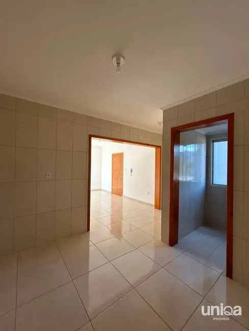 Foto 2 de Apartamento com 2 quartos para alugar, 65m2 em São José, Santa Maria - RS