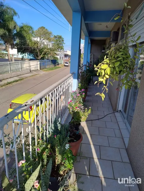 Casa com 3 quartos à venda, 330m2 em São João, Santa Maria - RS - imagem 3 Foto 3 de Casa com 3 quartos à venda, 330m2 em São João, Santa Maria - RS