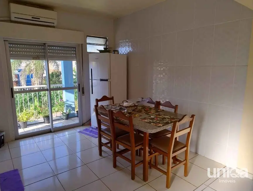 Casa com 3 quartos à venda, 330m2 em São João, Santa Maria - RS - imagem 8 Foto 8 de Casa com 3 quartos à venda, 330m2 em São João, Santa Maria - RS