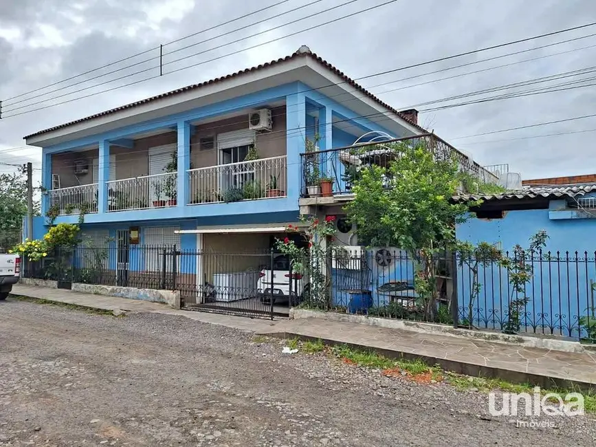 Casa com 3 quartos à venda, 330m2 em São João, Santa Maria - RS - imagem 1 Foto 1 de Casa com 3 quartos à venda, 330m2 em São João, Santa Maria - RS