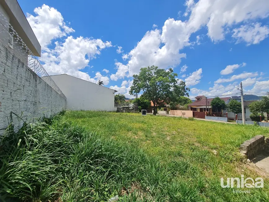 Foto 4 de Terreno / Lote à venda, 300m2 em São José, Santa Maria - RS
