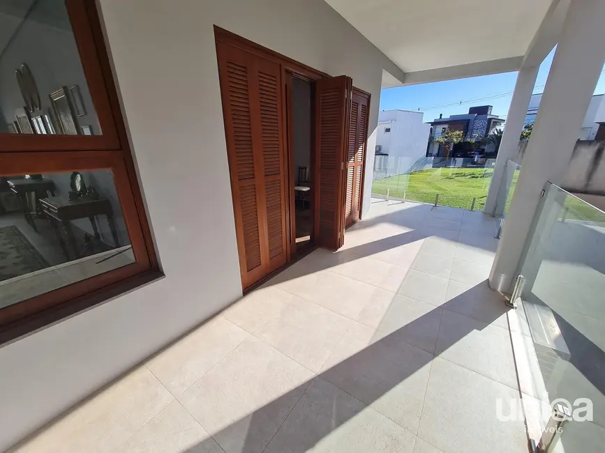 Foto 8 de Casa de Condomínio com 3 quartos à venda, 190m2 em Tomazetti, Santa Maria - RS