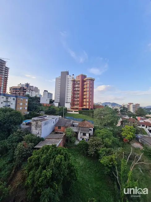 Foto 5 de Apartamento com 1 quarto à venda, 41m2 em Nossa Senhora de Lourdes, Santa Maria - RS
