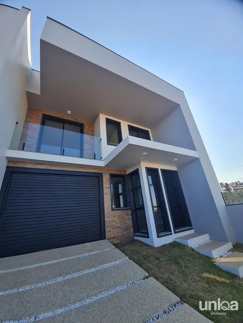 Casa com 3 quartos para alugar, 118m2 em Camobi, Santa Maria - RS - imagem 1 Foto 1 de Casa com 3 quartos para alugar, 118m2 em Camobi, Santa Maria - RS