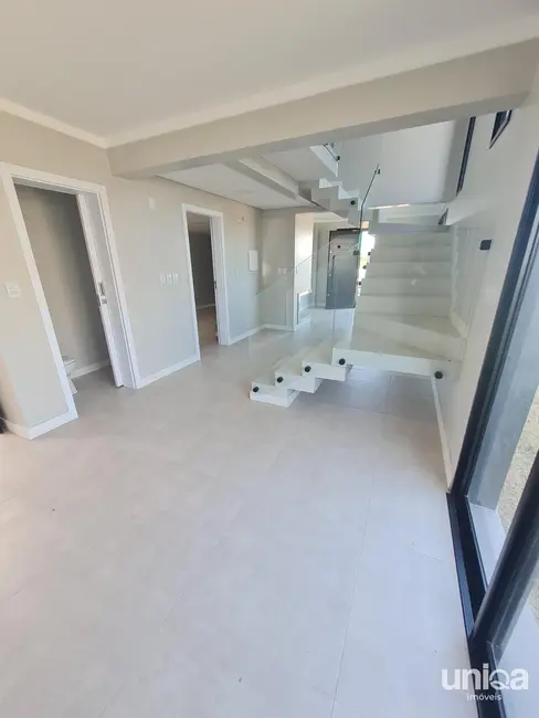 Casa com 3 quartos à venda, 126m2 em Camobi, Santa Maria - RS - imagem 3 Foto 3 de Casa com 3 quartos à venda, 126m2 em Camobi, Santa Maria - RS