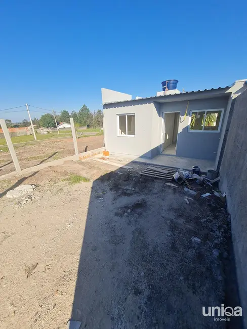 Foto 4 de Casa com 2 quartos à venda, 50m2 em Tomazetti, Santa Maria - RS