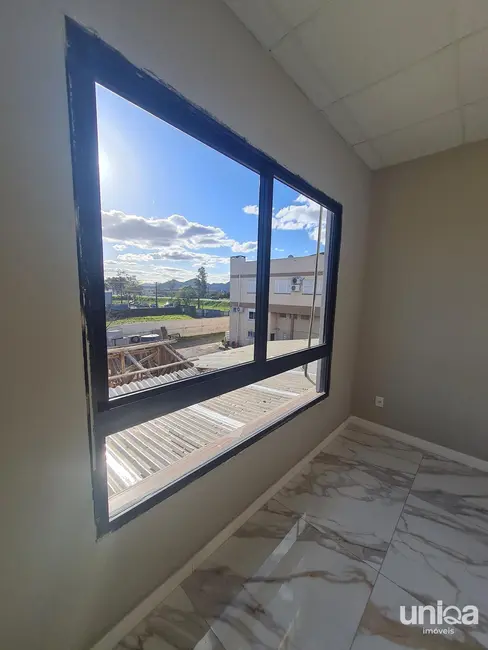 Foto 4 de Sala Comercial com 1 quarto para alugar, 52m2 em Camobi, Santa Maria - RS