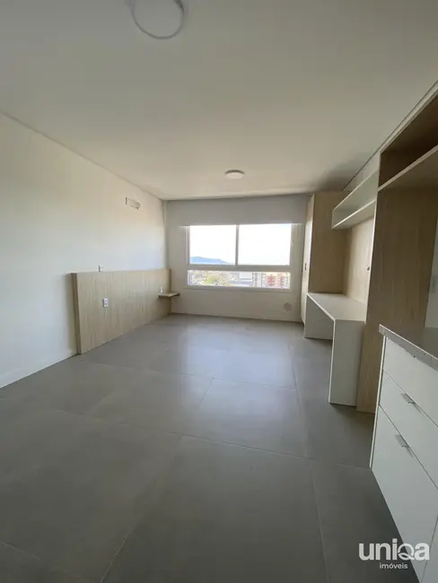 Foto 2 de Apartamento com 1 quarto para alugar, 28m2 em Camobi, Santa Maria - RS