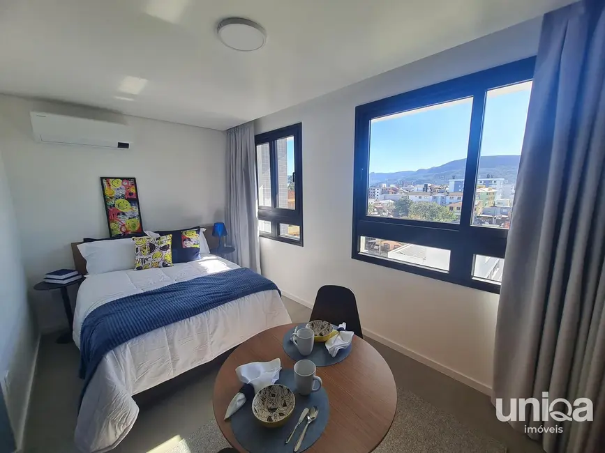 Foto 1 de Apartamento com 1 quarto para alugar, 25m2 em Camobi, Santa Maria - RS