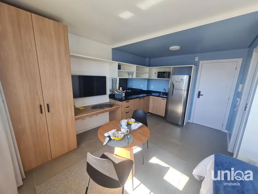 Foto 3 de Apartamento com 1 quarto para alugar, 25m2 em Camobi, Santa Maria - RS