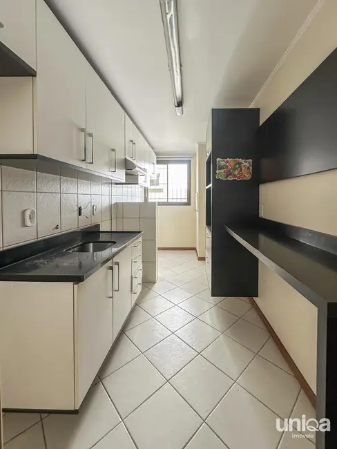 Foto 4 de Apartamento com 3 quartos à venda, 80m2 em Centro, Santa Maria - RS