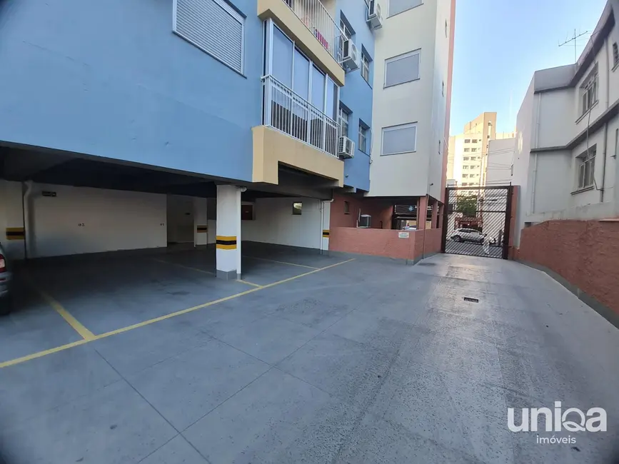Foto 2 de Apartamento com 2 quartos à venda, 72m2 em Centro, Santa Maria - RS
