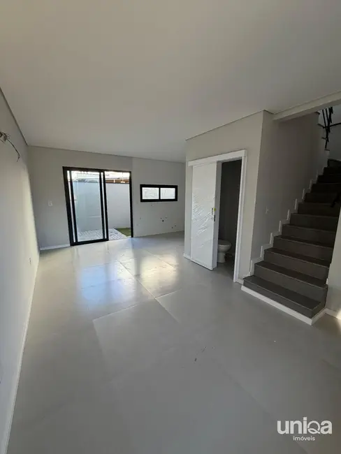 Foto 2 de Casa com 3 quartos à venda, 83m2 em São José, Santa Maria - RS