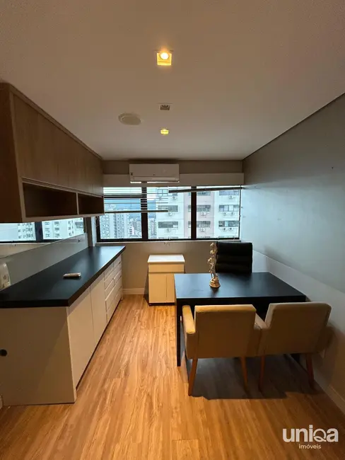 Foto 9 de Sala Comercial com 1 quarto à venda, 43m2 em Centro, Santa Maria - RS
