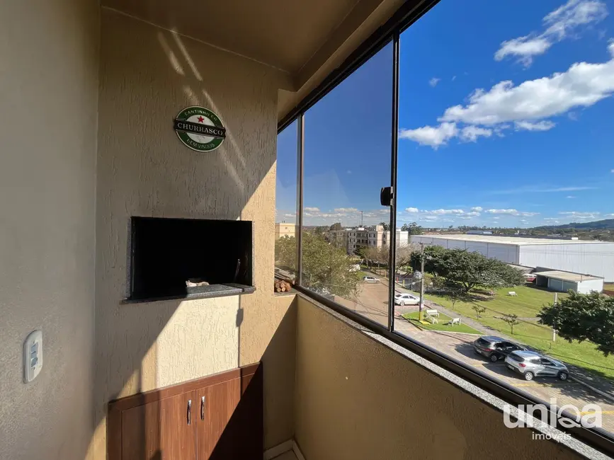 Foto 3 de Apartamento com 3 quartos para alugar, 100m2 em São José, Santa Maria - RS