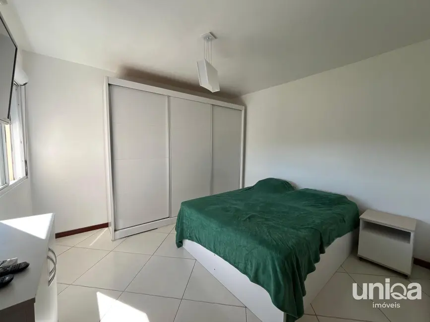 Foto 5 de Apartamento com 3 quartos para alugar, 100m2 em São José, Santa Maria - RS