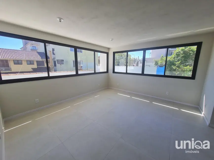 Foto 3 de Sala Comercial com 1 quarto para alugar, 35m2 em Camobi, Santa Maria - RS