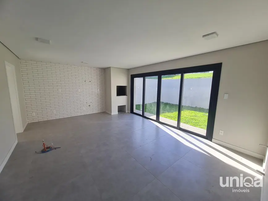Casa de Condomínio com 4 quartos à venda, 270m2 em Tomazetti, Santa Maria - RS - imagem 6 Foto 6 de Casa de Condomínio com 4 quartos à venda, 270m2 em Tomazetti, Santa Maria - RS