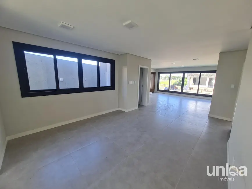 Casa de Condomínio com 4 quartos à venda, 270m2 em Tomazetti, Santa Maria - RS - imagem 5 Foto 5 de Casa de Condomínio com 4 quartos à venda, 270m2 em Tomazetti, Santa Maria - RS