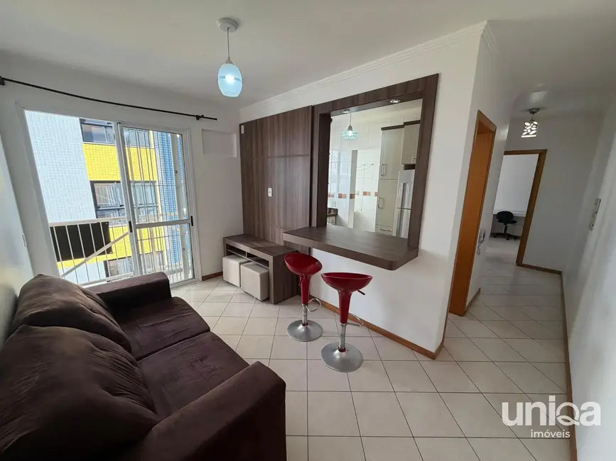 Foto 2 de Apartamento com 1 quarto à venda, 35m2 em Nossa Senhora do Rosário, Santa Maria - RS