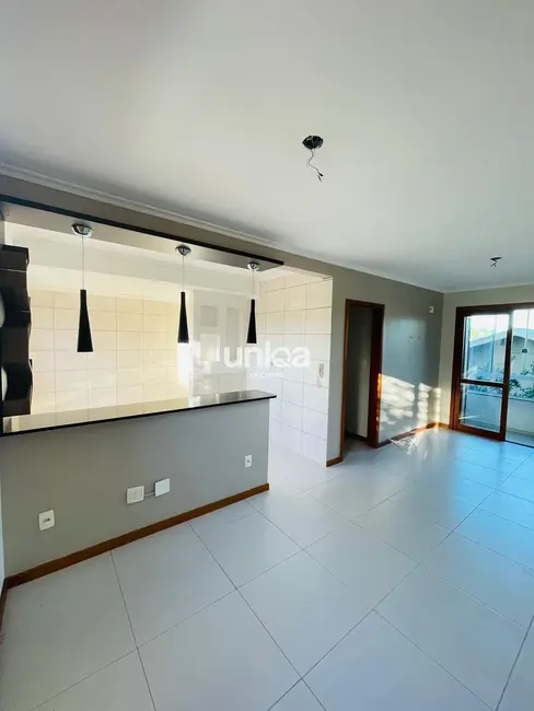 Foto 6 de Apartamento com 3 quartos para alugar, 87m2 em Camobi, Santa Maria - RS