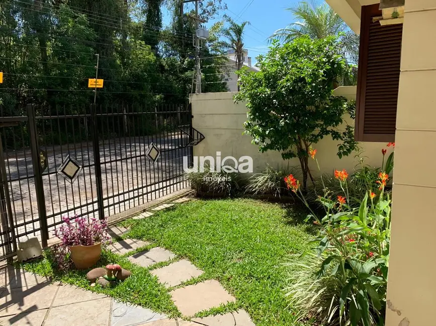 Casa com 3 quartos para alugar, 161m2 em Camobi, Santa Maria - RS - imagem 3 Foto 3 de Casa com 3 quartos para alugar, 161m2 em Camobi, Santa Maria - RS