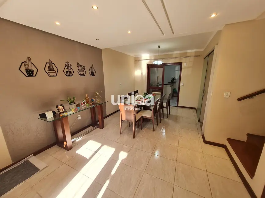 Casa com 3 quartos para alugar, 161m2 em Camobi, Santa Maria - RS - imagem 6 Foto 6 de Casa com 3 quartos para alugar, 161m2 em Camobi, Santa Maria - RS