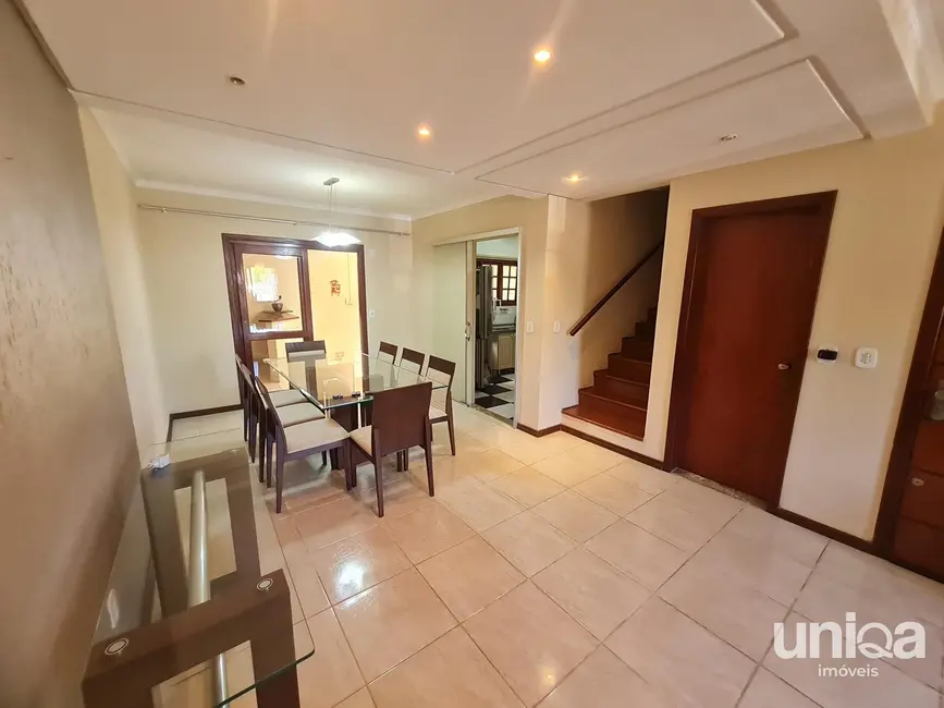 Foto 5 de Casa com 3 quartos para alugar, 161m2 em Camobi, Santa Maria - RS