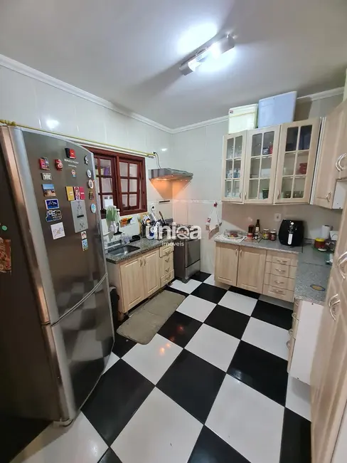 Casa com 3 quartos para alugar, 161m2 em Camobi, Santa Maria - RS - imagem 9 Foto 9 de Casa com 3 quartos para alugar, 161m2 em Camobi, Santa Maria - RS