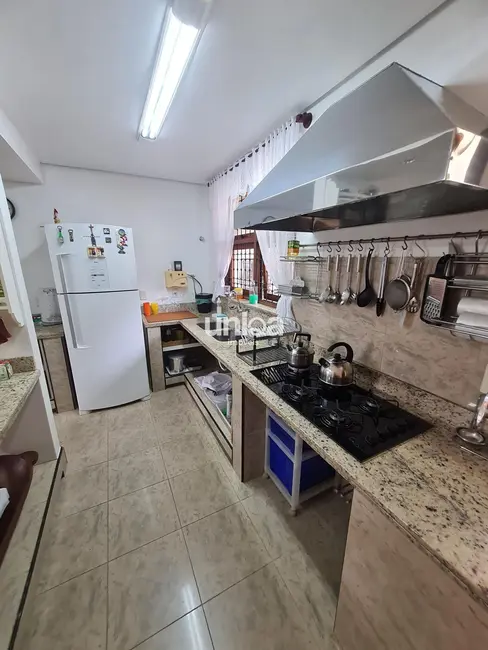 Foto 7 de Casa com 4 quartos à venda, 354m2 em Nossa Senhora de Lourdes, Santa Maria - RS